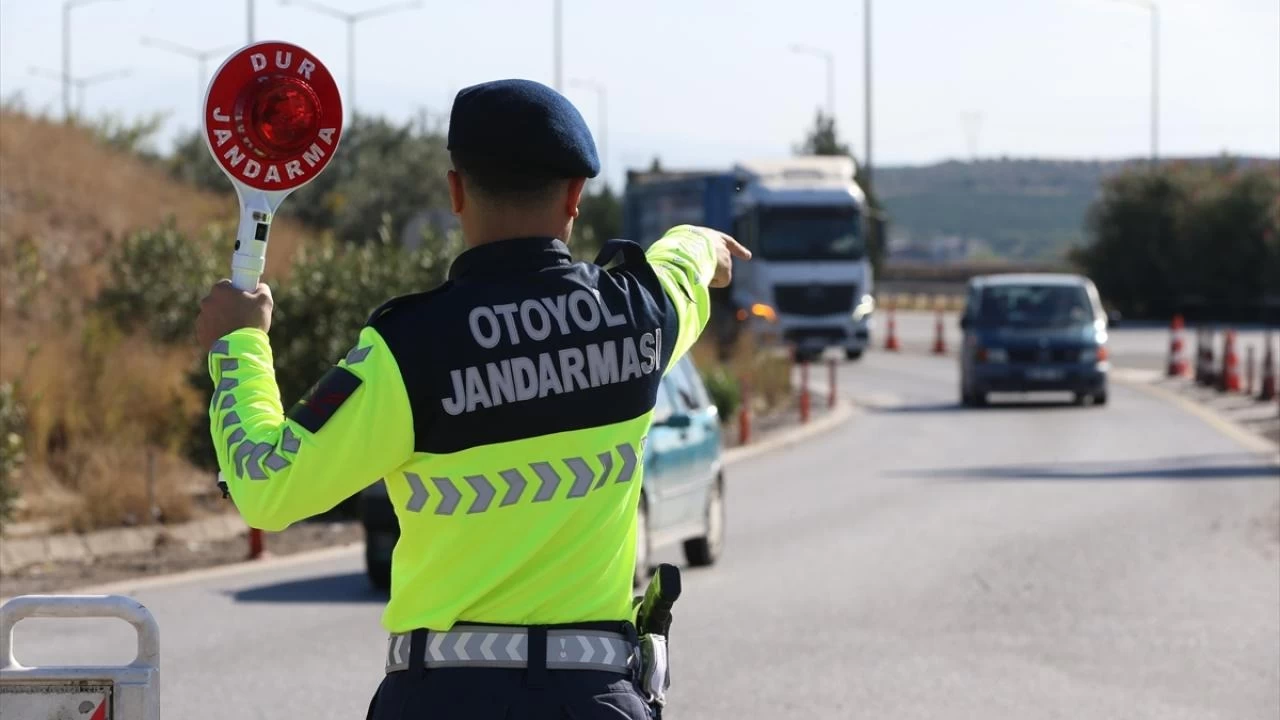 Yeni yıl tedbirleri:  2,7 milyon araç denetlendi