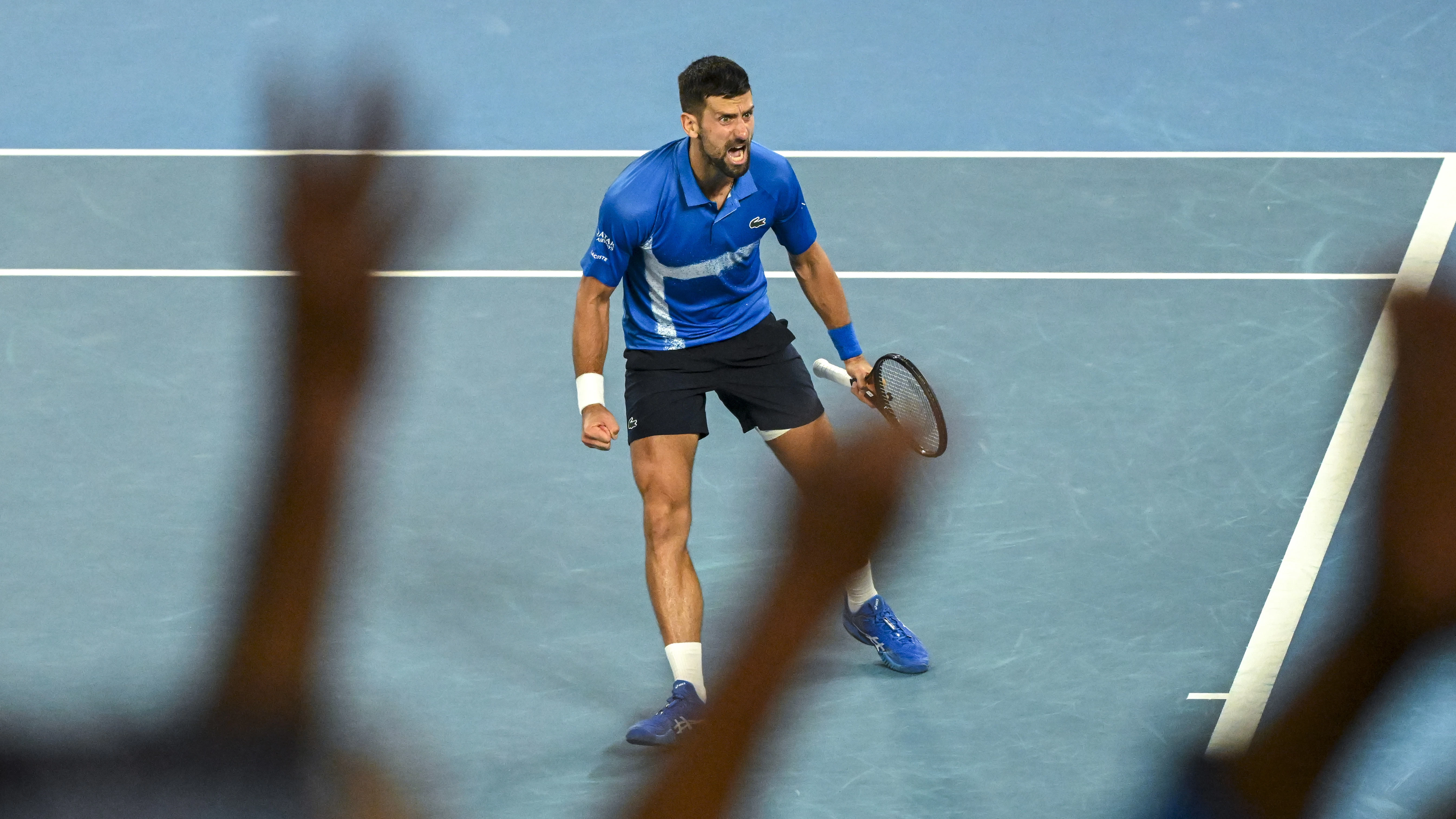 Djokovic, Alcaraz’ı geçerek yarı finale yükseldi