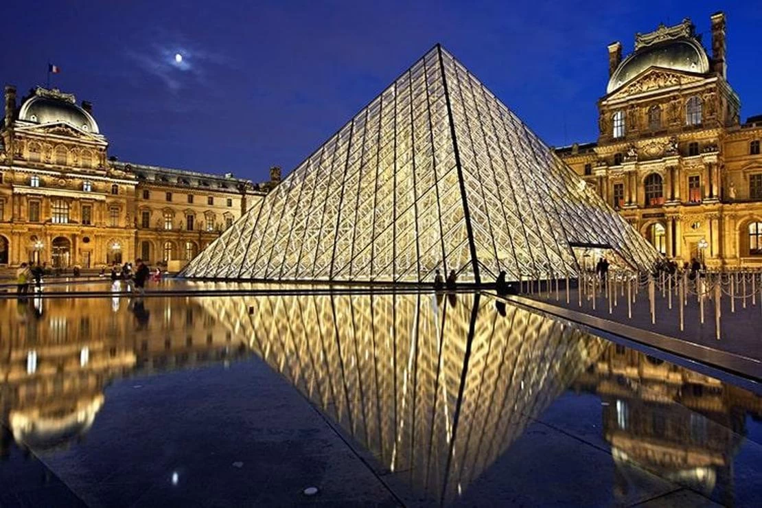 Louvre Müzesi yenilenme sürecine giriyor