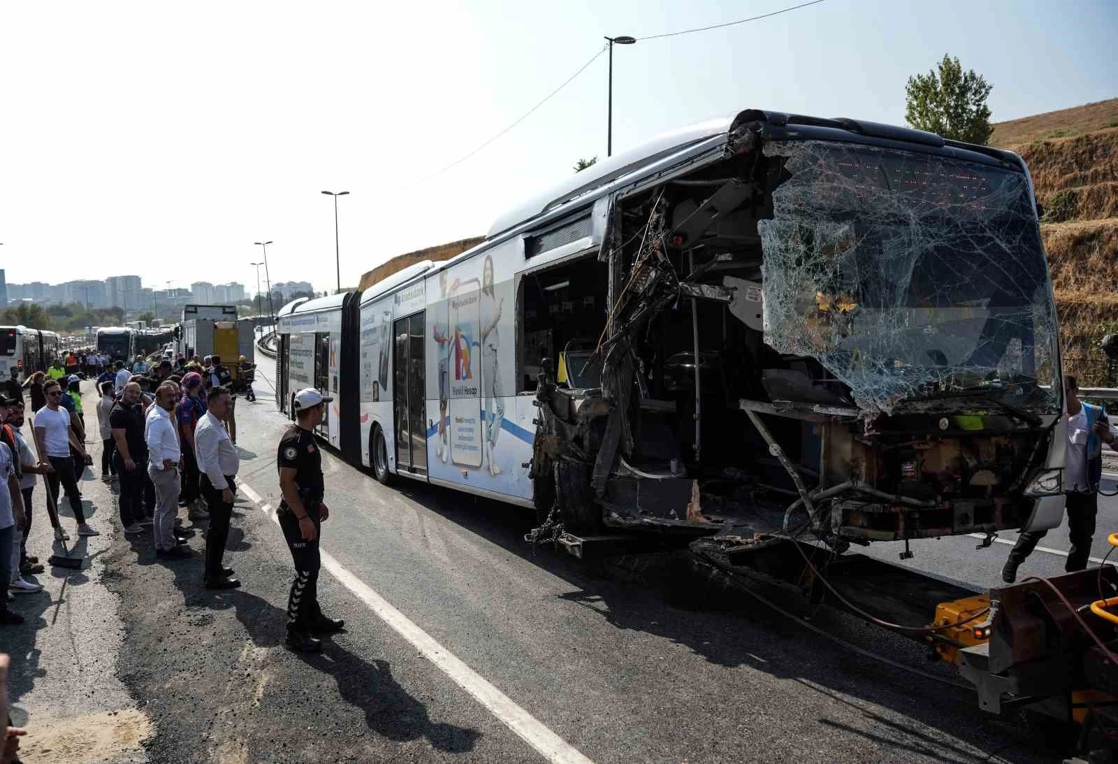 Metrobüs kazası davasında sanıkların ilk savunmaları ortaya çıktı