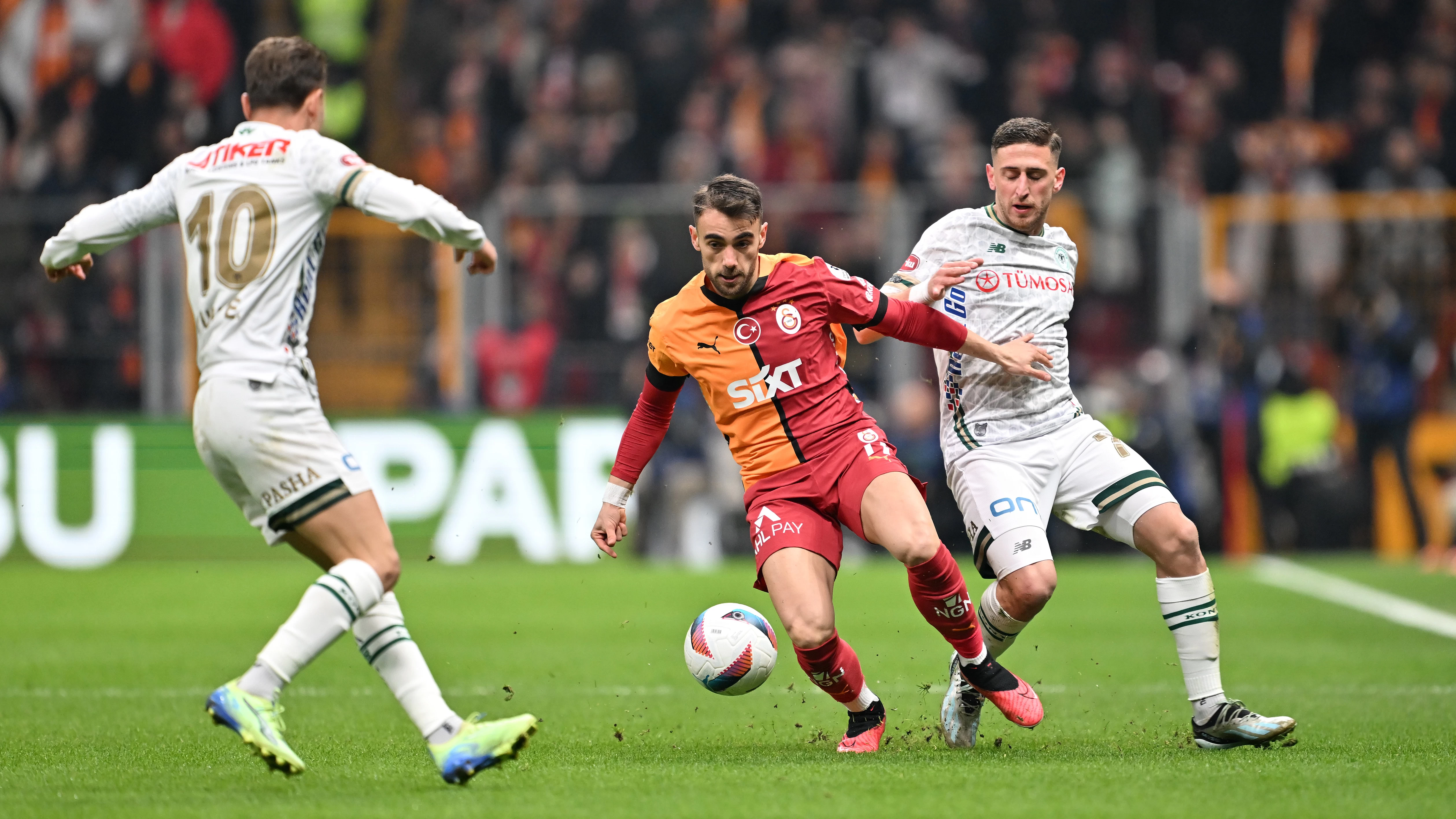 Özet | Galatasaray, Konyaspor'u tek golle geçti