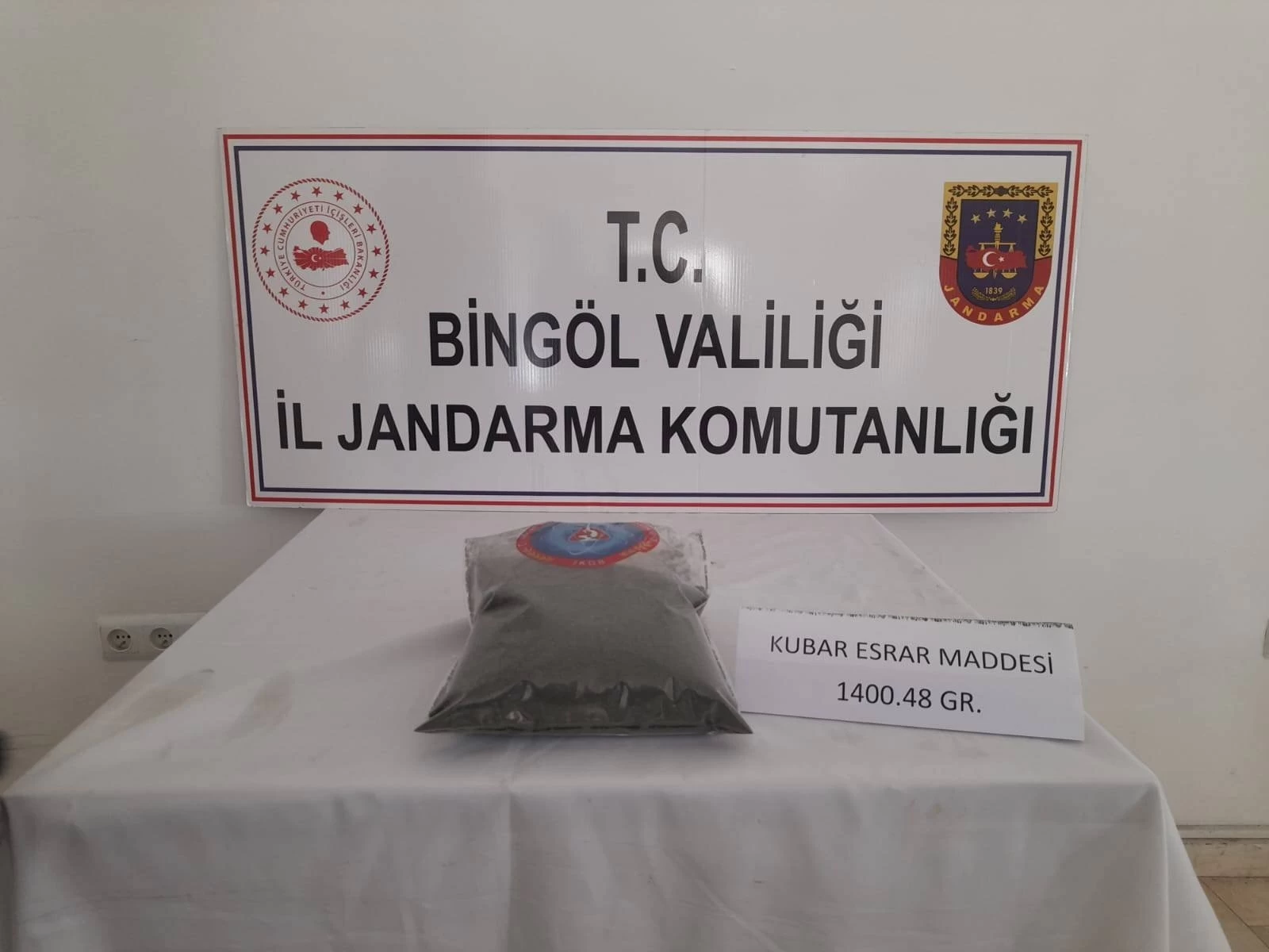 Bingöl’de uyuşturucu madde ve tüfek ele geçirildi